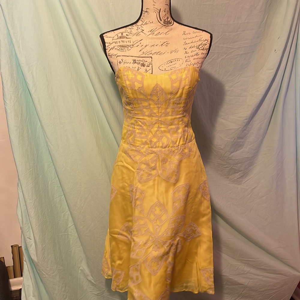 NICOLE MILLER COLLECTION dress Sz 2 100% silk yellow
